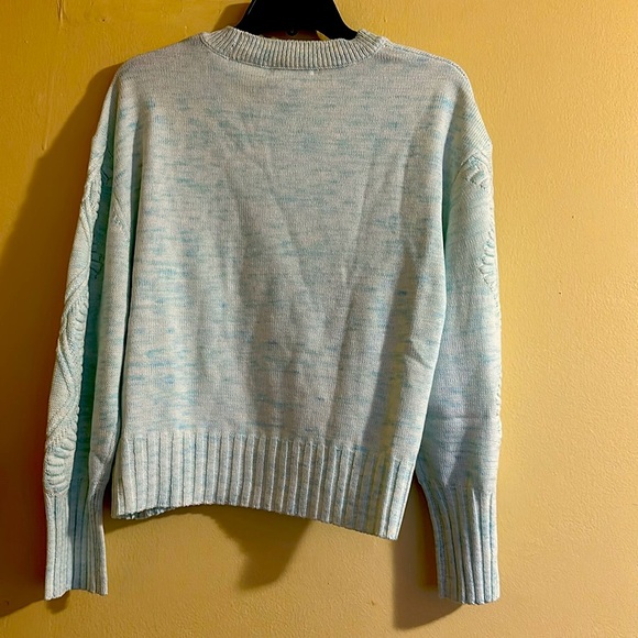 Design History Beautiful Sweater - Picture 4 of 4